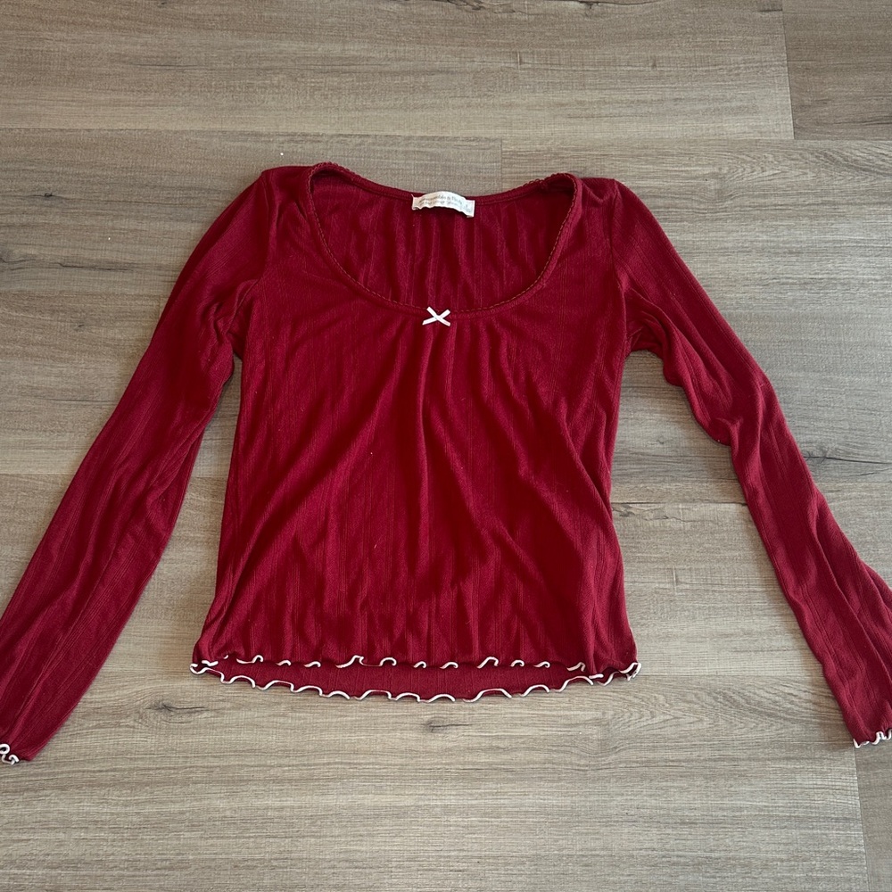 Abercrombie & Fitch Red Long-Sleeve Scoop Neck Women's Top